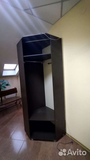 Шкаф угловой с подсветкой