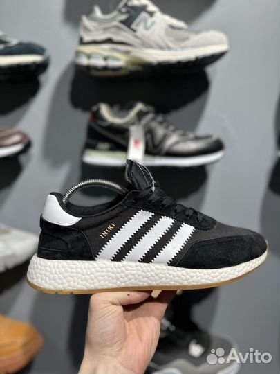 Кроссовки Adidas iniki
