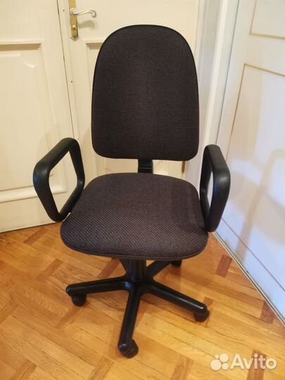 Компьютерное кресло