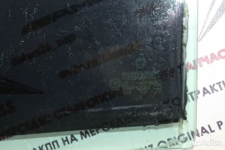 Стекло двери зл W210 Mercedes синее