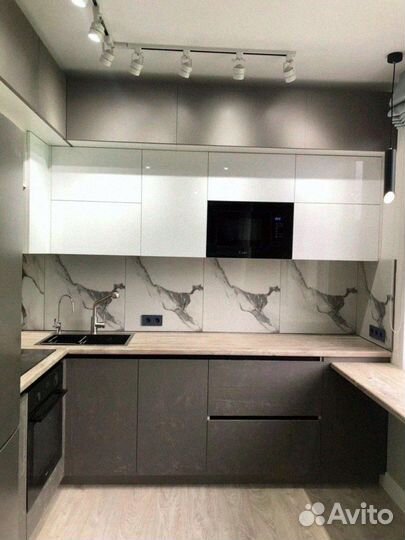 Кухонный гарнитур / угловая кухня