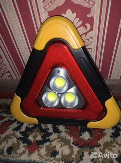 Аварийный знак - прожектор