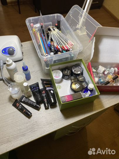 Набор гель лаков, баз и гелей для маникюра