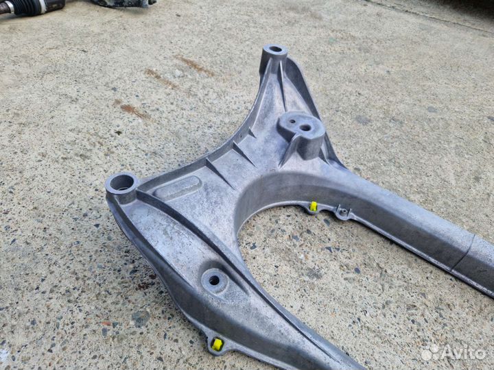 Балка подмоторная (подрамник) для Lexus GS430