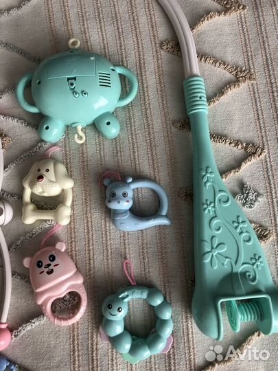 Мобиль музыкальный в кроватку