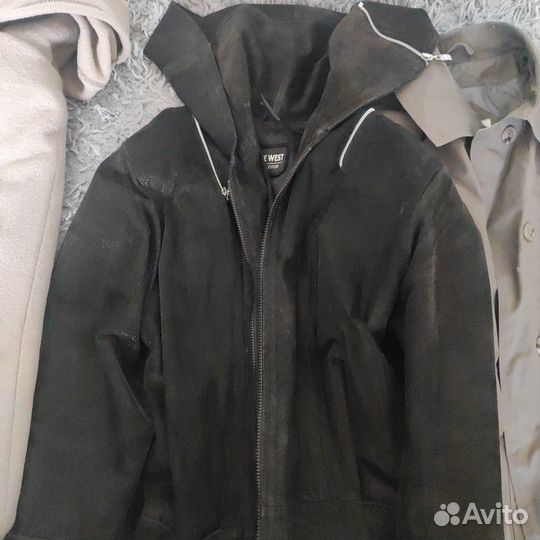 Куртка женская кожаная, пальто, плащ. Лот 52-54