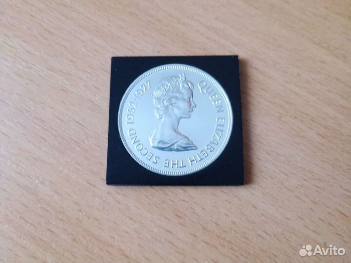 Монета острова Святой Елены