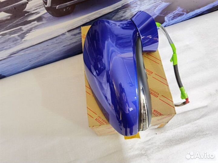 Зеркало правое Lexus Ct 200