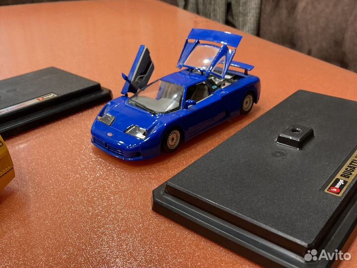 Модель автомобиля1:24
