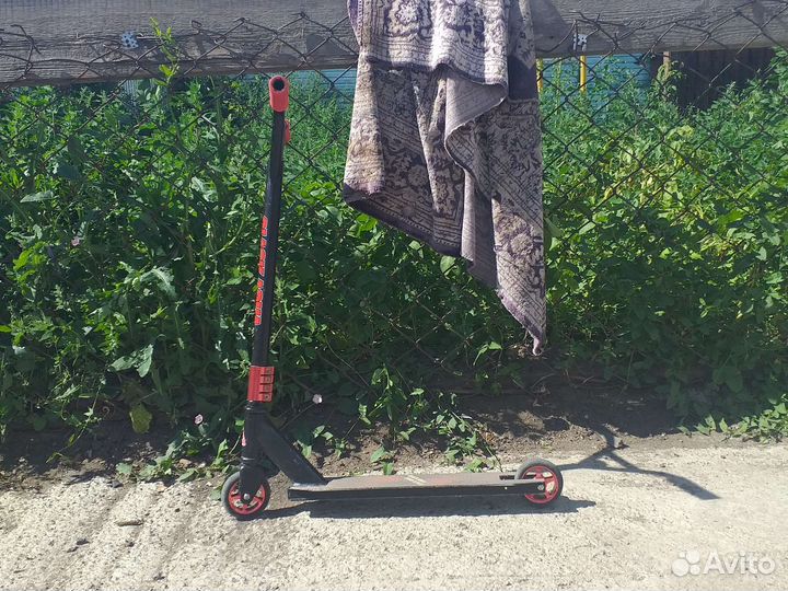 Трюковой самокат