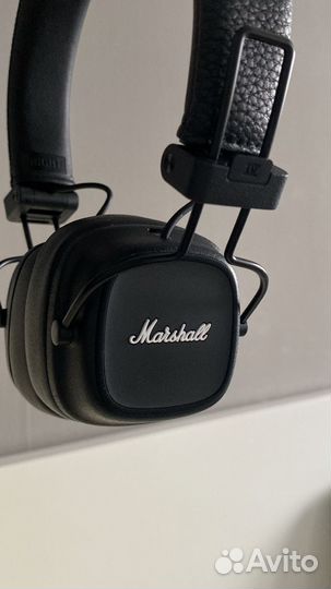 Беспроводные наушники + бесплатная доставка