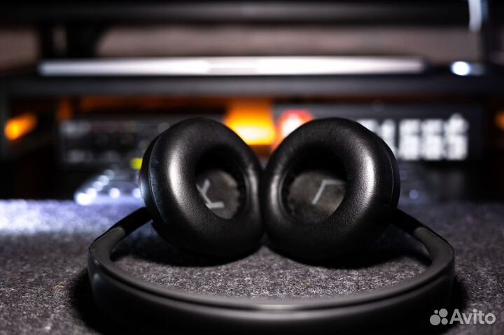 Беспроводные наушники Bose Noise Cancelling 700