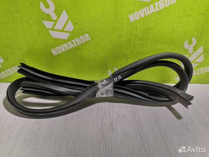 Уплотнитель двери Киа Оптима 3