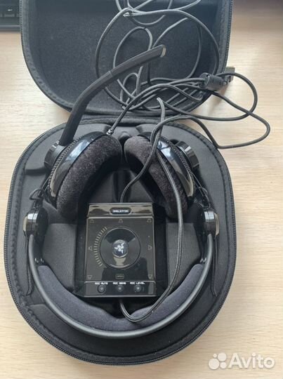 Игровые наушники razer с аудиокартой 7.1
