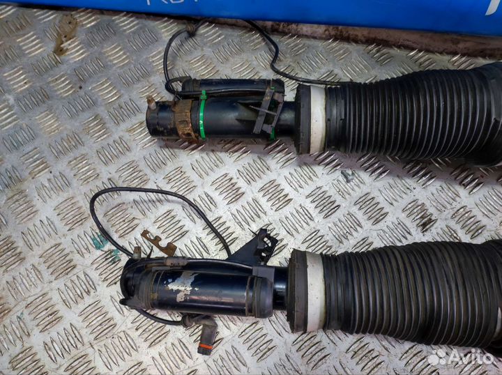 Передняя стойка амортизатора Mercedes Benz S w221