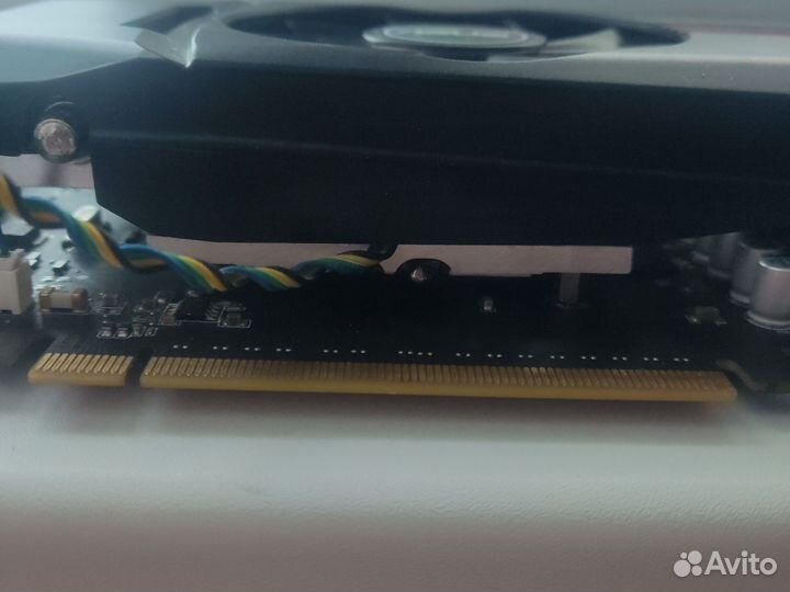 Видеокарта asus GeForce GTX 550ti
