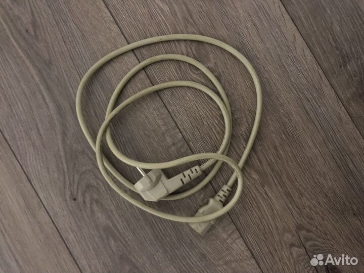 Силовой кабель для компьютера