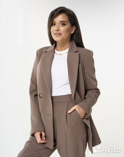 Костюм брючный