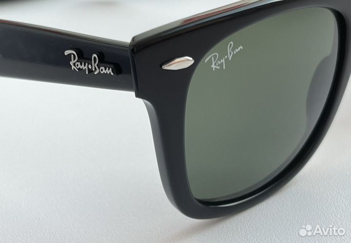 Солнцезащитные очки Ray Ban Wayfarer 2140 901