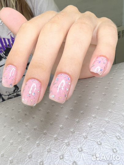 Маникюр и педикюр