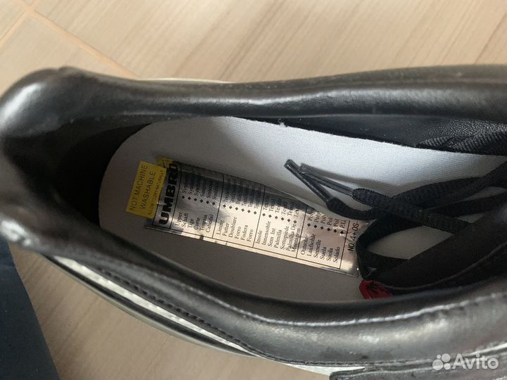 Бутсы umbro р44,5 новые