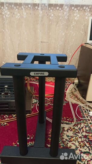 Стойки для акустики