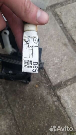 Замок багажника мазда 2 de 2007 mazda хэтчбек