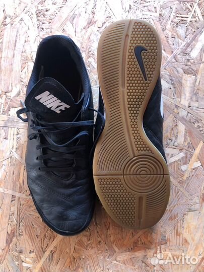 Футзалки Nike Tiempo