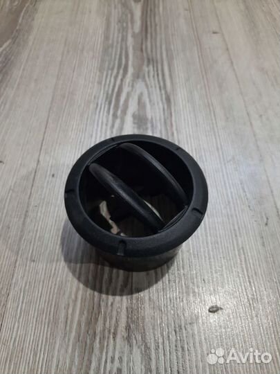 Дефлектор Воздуховод печки Renault logan