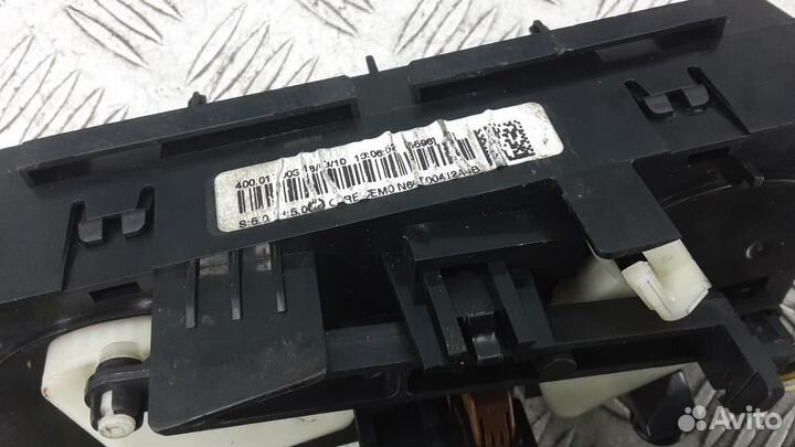 Блок управления климатической установкой Peugeot 3