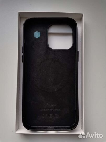 Чехол на iPhone 11/12/13/14/Pro/Pro Max / черный