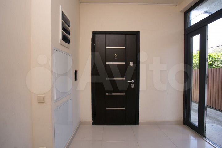 2-к. квартира, 38 м², 1/3 эт.