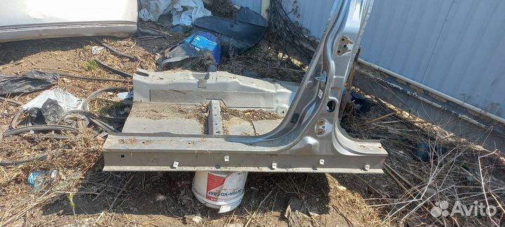 Левый порог с стойкой на хонда торнео