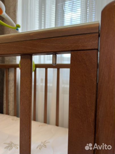 Детская кроватка с матрасом