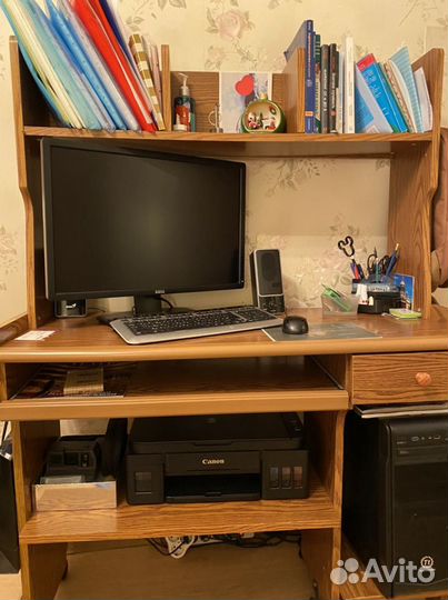 Компьютерный стол