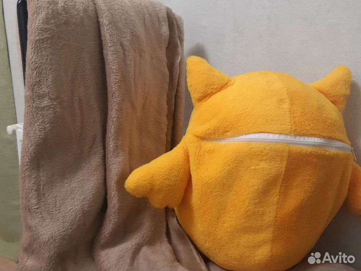 Авто подушка подголовник и Йу-Ху 3в1