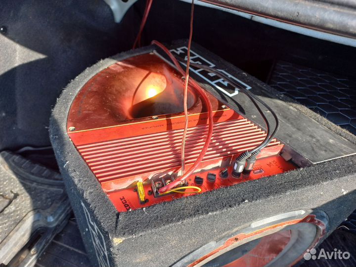 Активный сабвуфер edge