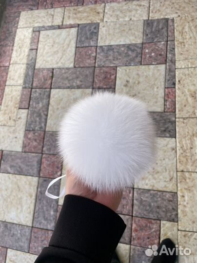 Помпоны меховые натуральные бесплатное доставка