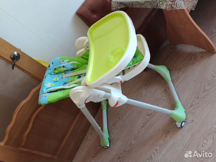 Продам стульчик для кормления