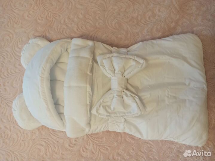 Теплый синтепоновый уголок на выписку