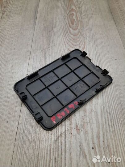 Крышка заглушка обшивки багажника Kia RIO 3