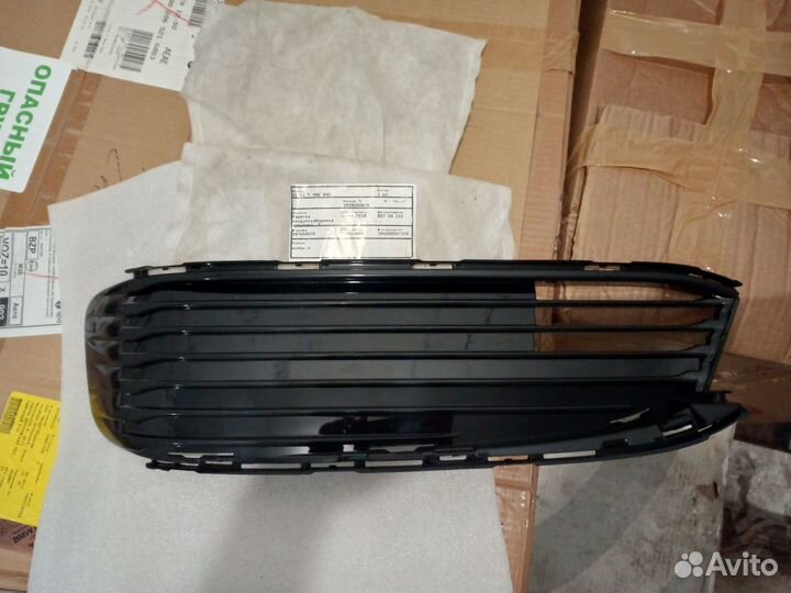 BMW 7 G11 Решетка бампера левая