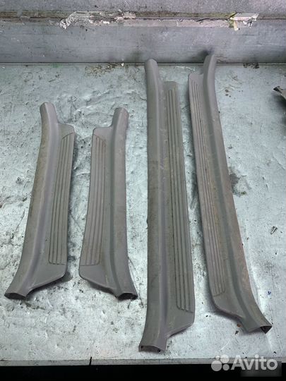 Накладка порога (внутренняя) Toyota Land Cruiser