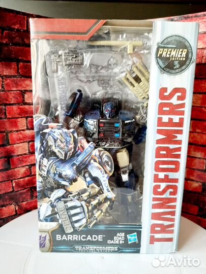 Transformers Barricade новый hasbro
