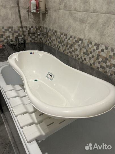 Детская ванночка с подставкой