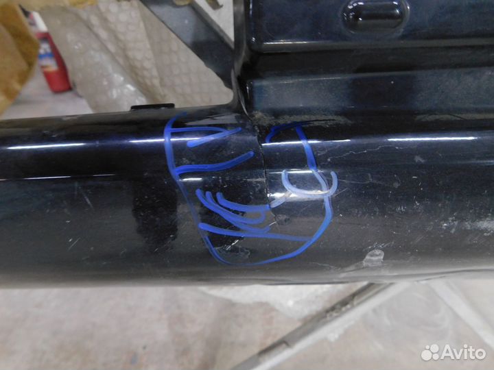 Бампер передний Toyota Land Cruiser 200