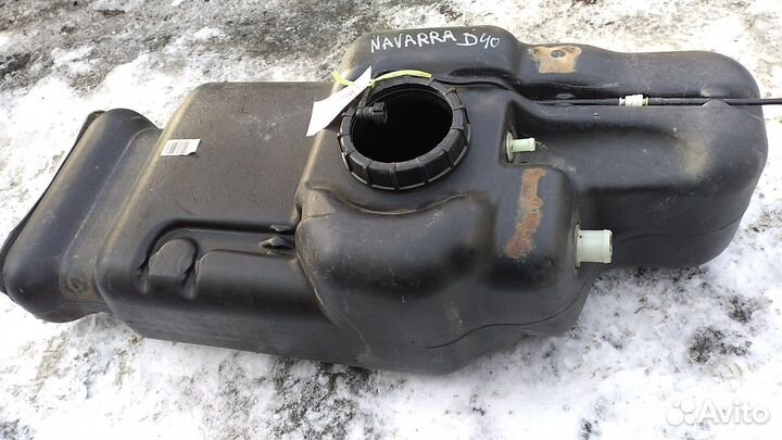 Бак топливный Navara (D40)
