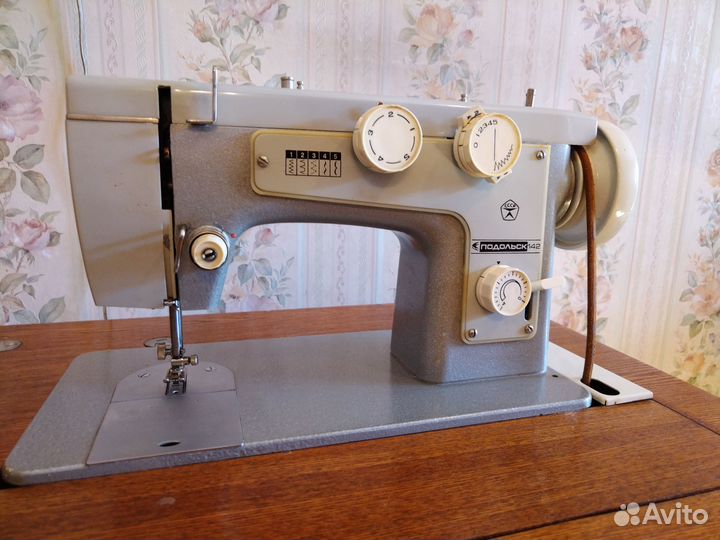 Швейные машинки Elna 720 и Подольского завода