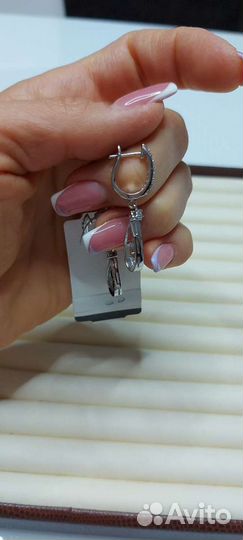 Серебряные серьги новые