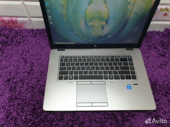 Hp elitebook full HD i7 5 AMD Radeon R7 M260X